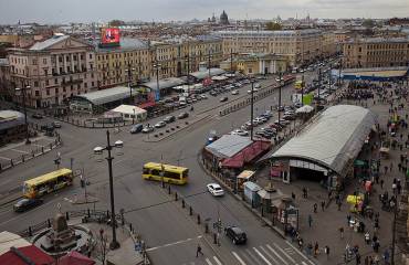 Петербург продолжает борьбу с самостроем на Сенной