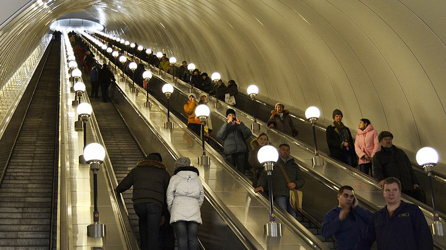 Новые станции метро начнут работу только в конце 2018 года