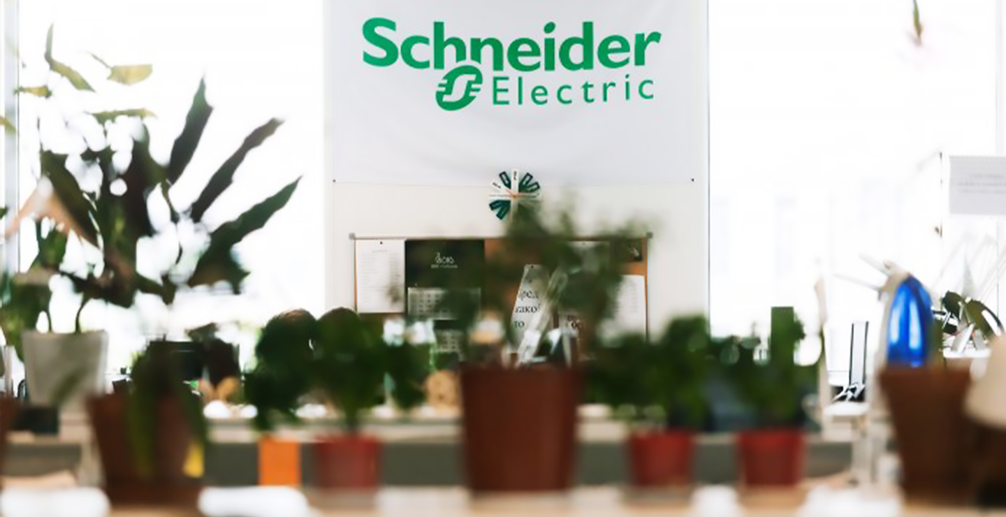 Schneider Electric: офисное помещение face-to-face